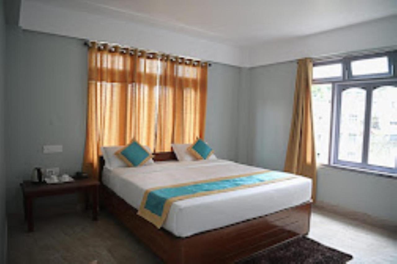 Hotel Tawang Heights , Тауанг Екстериор снимка