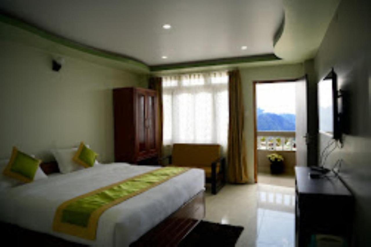 Hotel Tawang Heights , Тауанг Екстериор снимка
