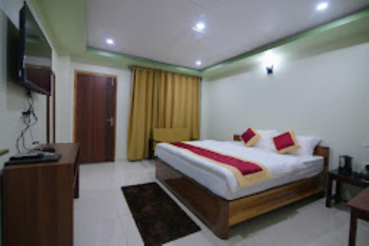 Hotel Tawang Heights , Тауанг Екстериор снимка